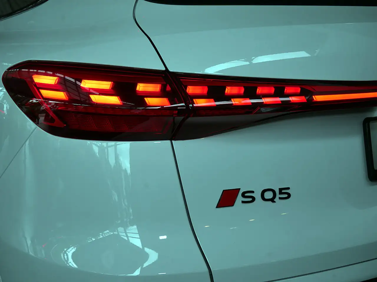 Audi SQ5 12