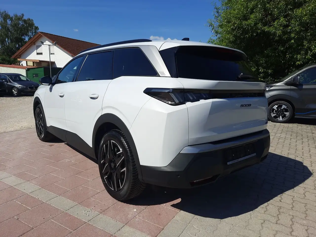 Peugeot 5008 8