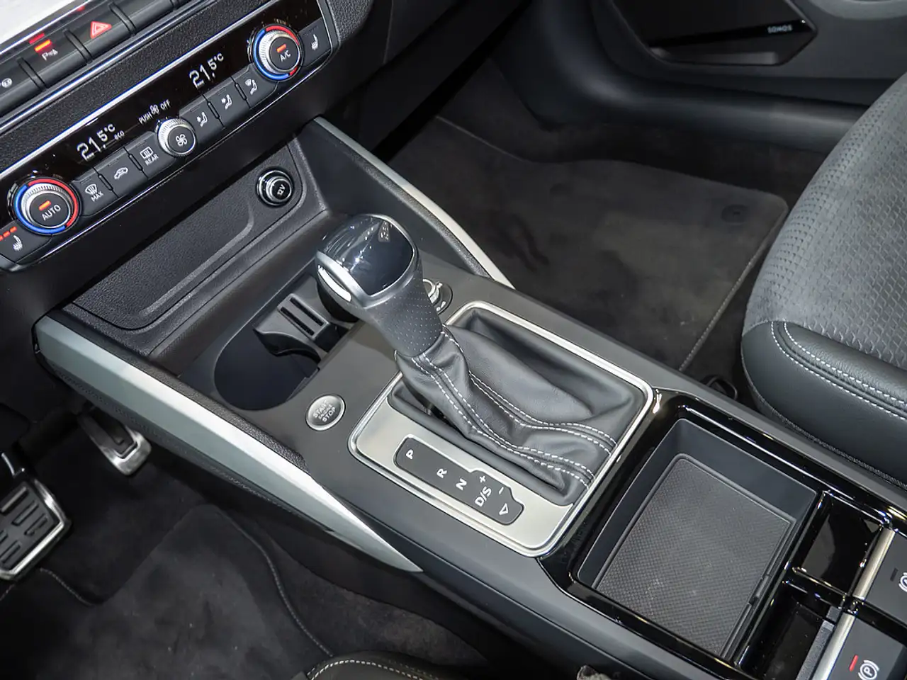 Audi Q2 14