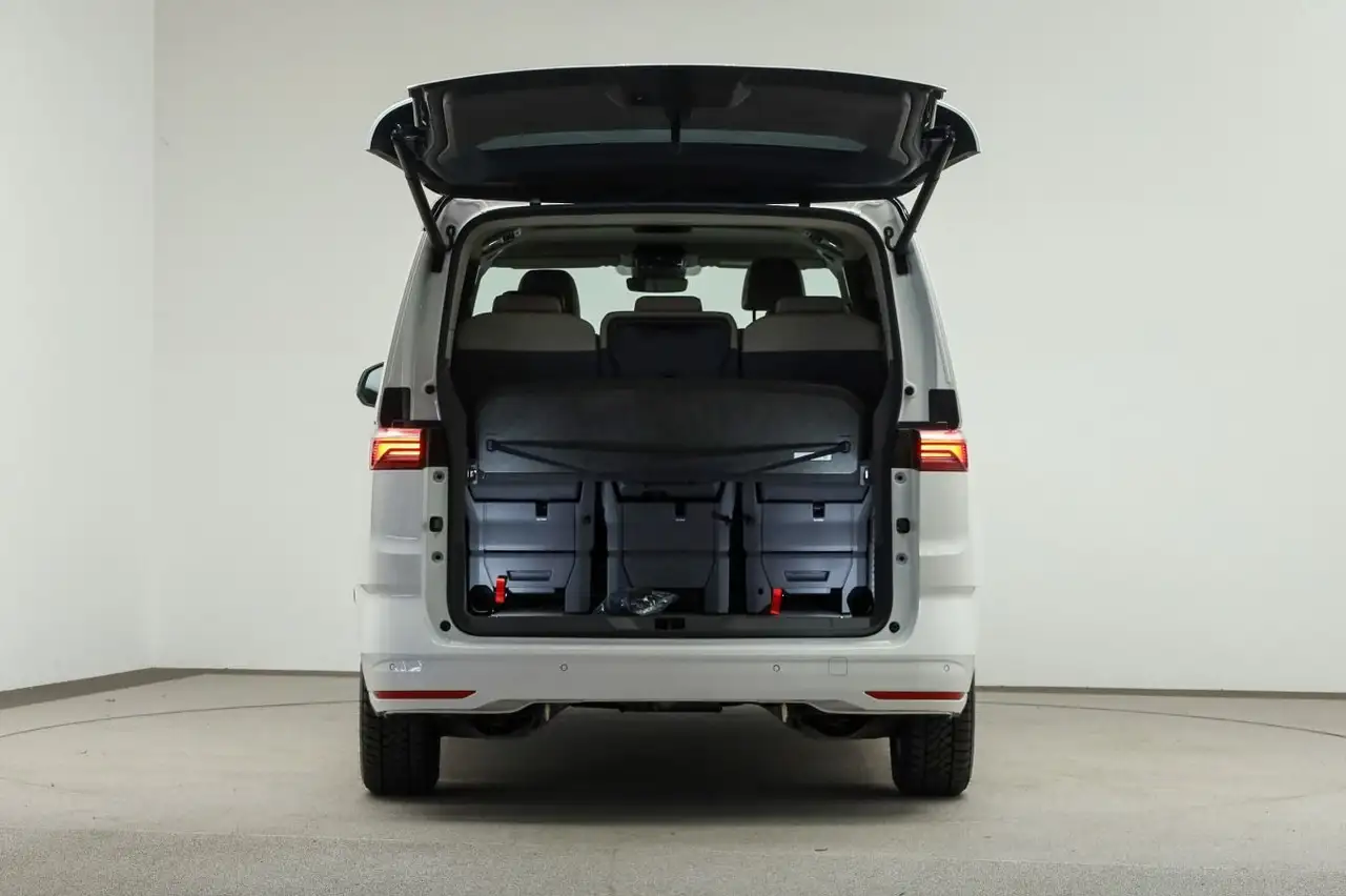 Volkswagen T7 Multivan 6