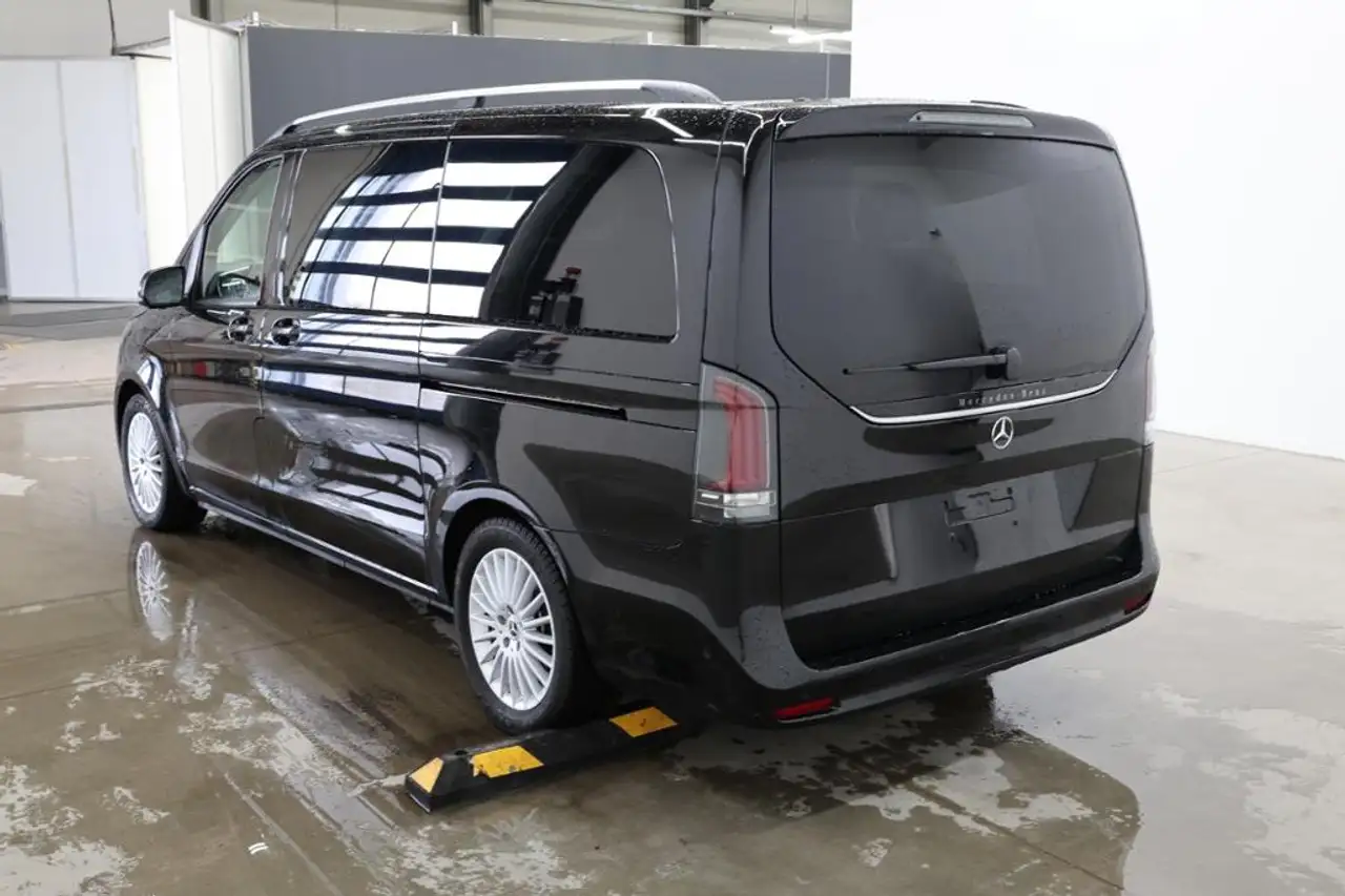 Mercedes-Benz V 220 3