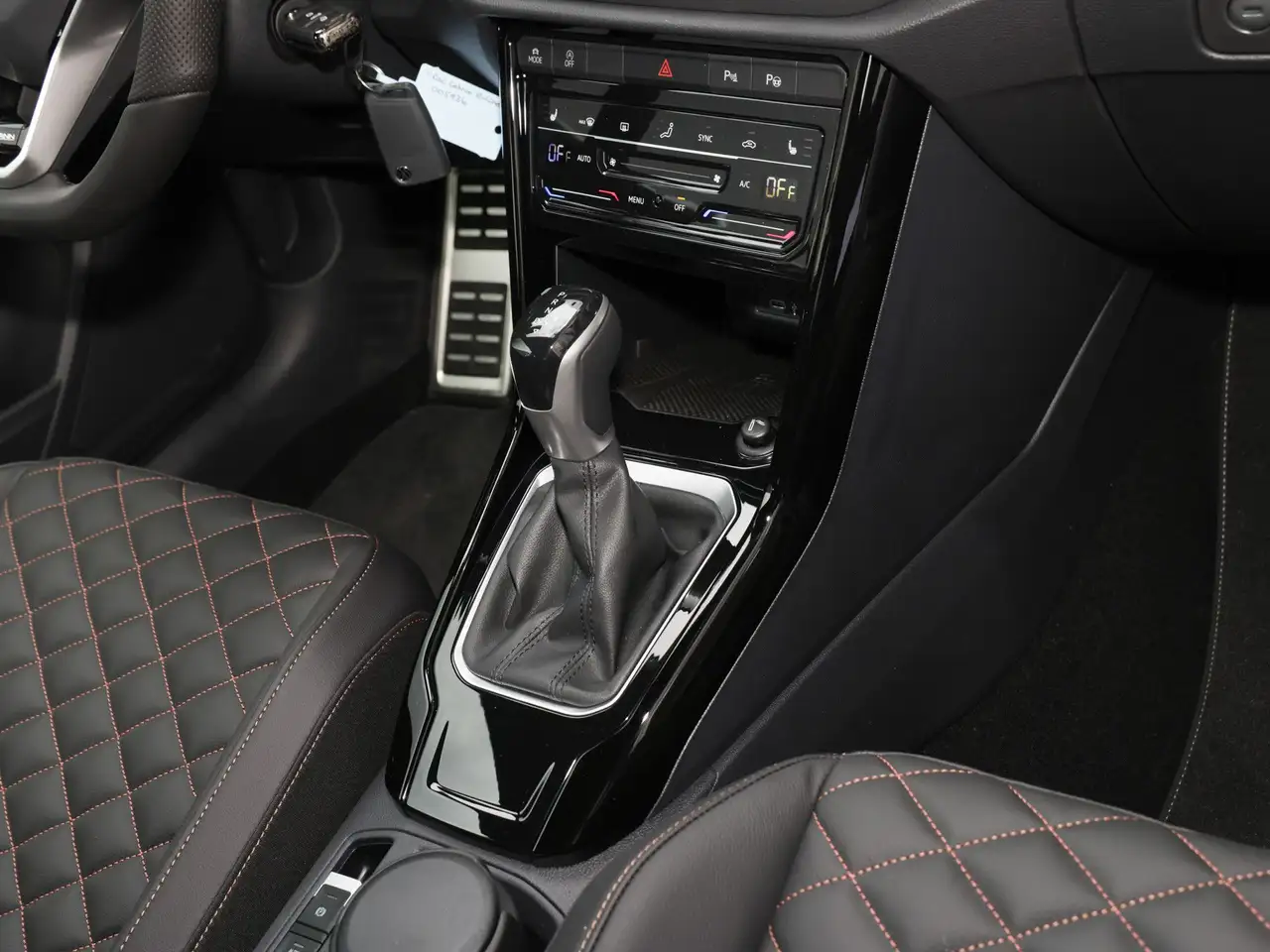 Volkswagen T-Roc 15