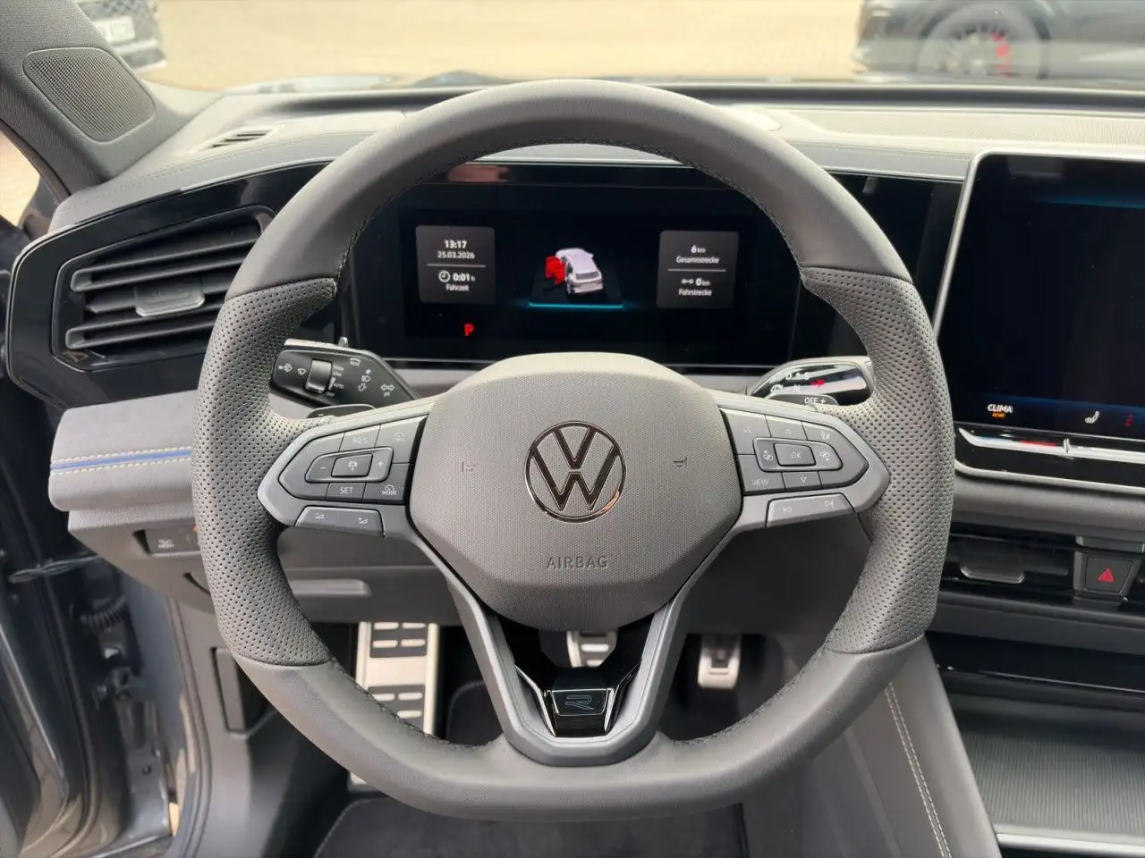 Volkswagen Tiguan 7