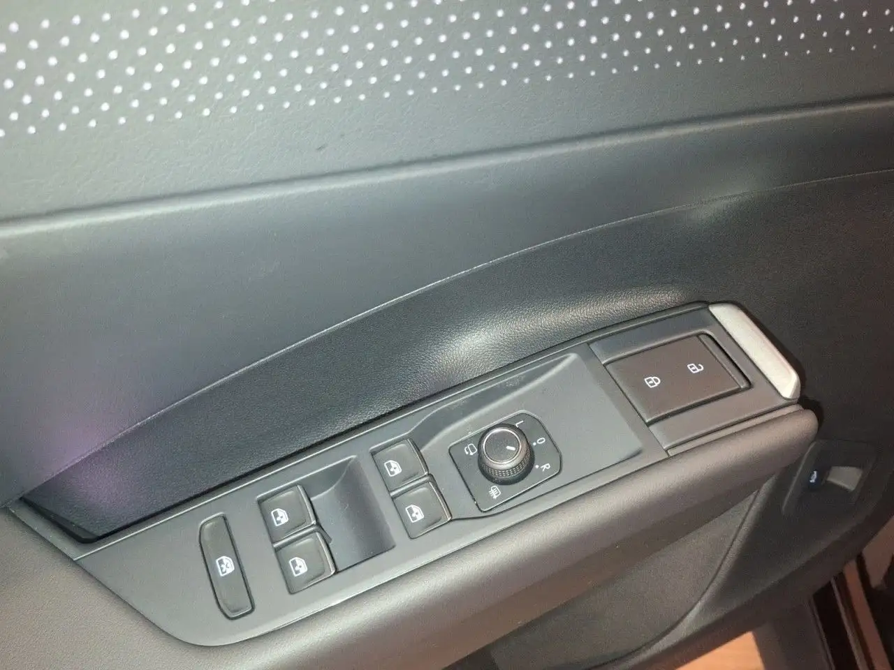 Volkswagen T-Roc 15