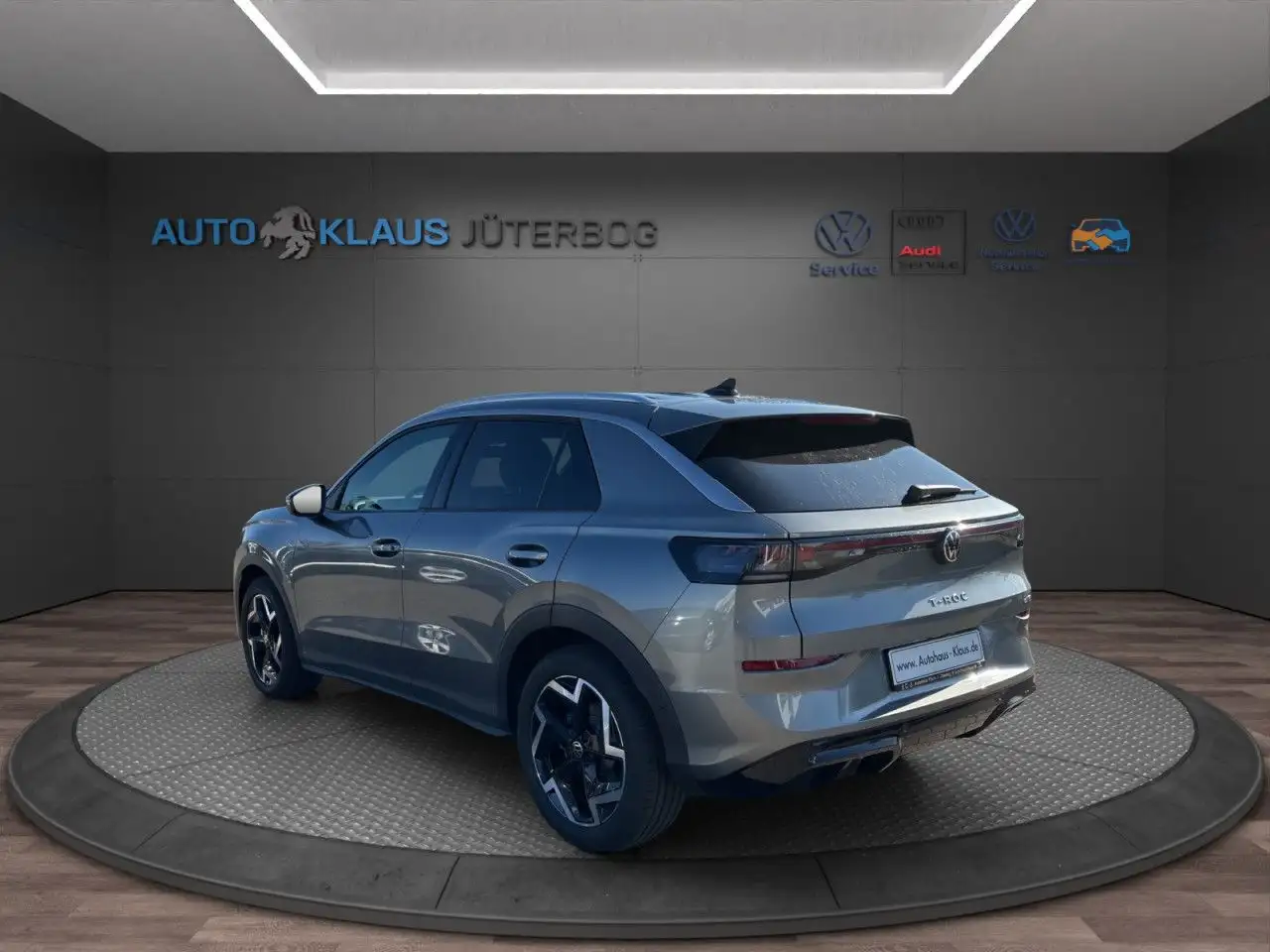 Volkswagen T-Roc 4