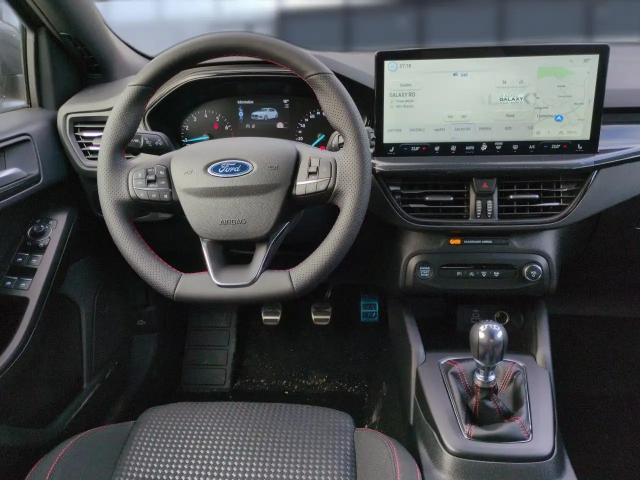 Ford Focus 16