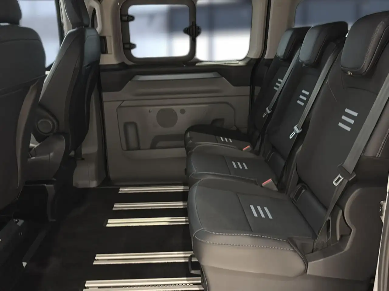Ford Tourneo 13
