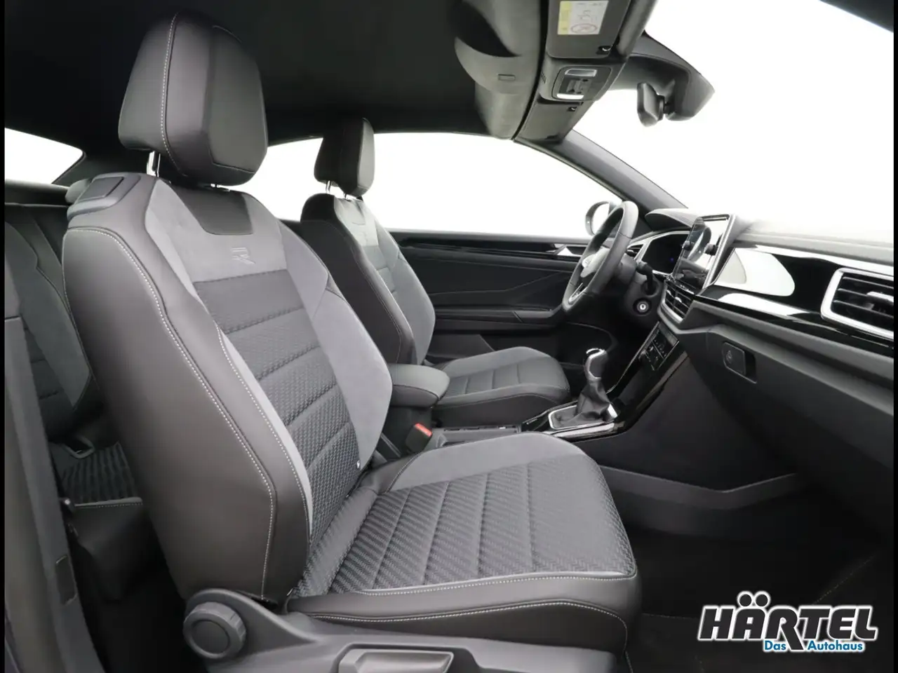 Volkswagen T-Roc 6