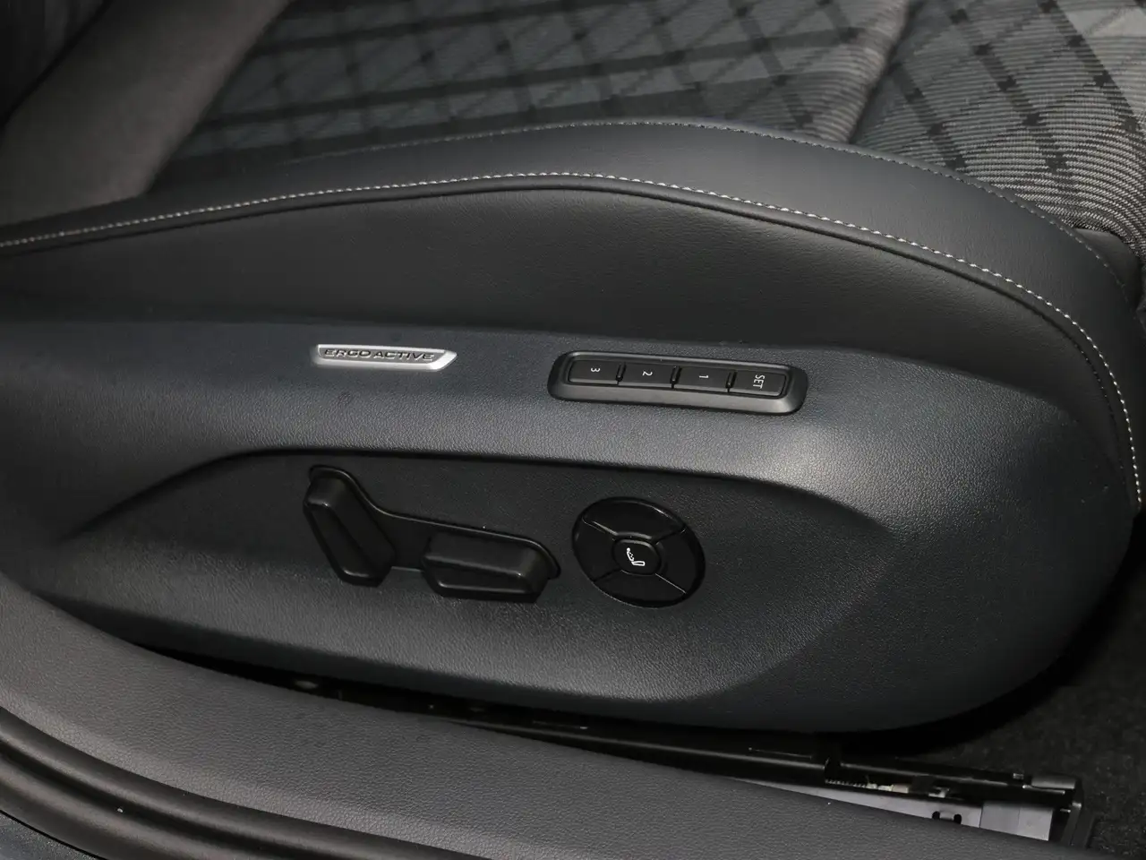 Volkswagen Passat 10