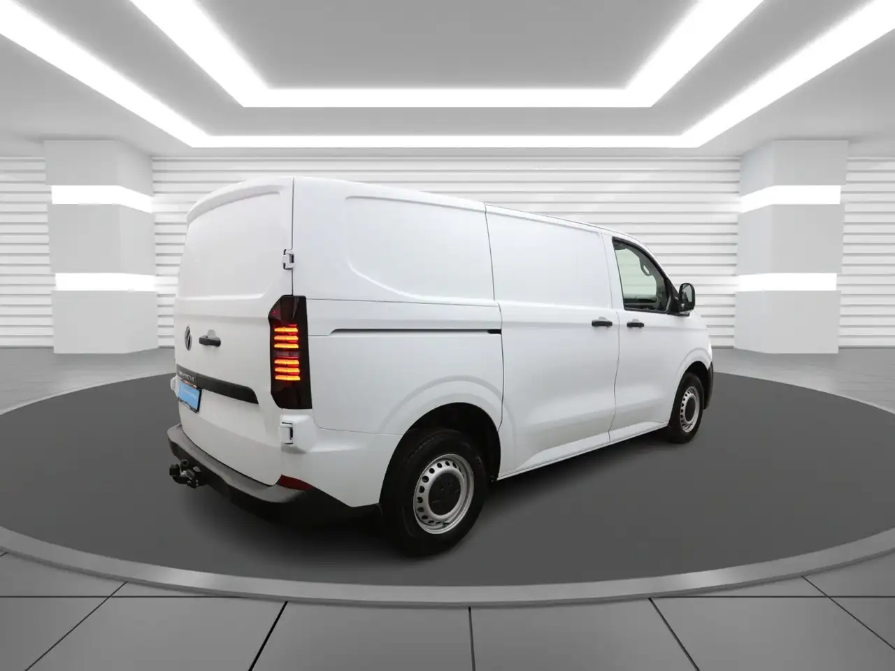 Volkswagen T7 Transporter 3