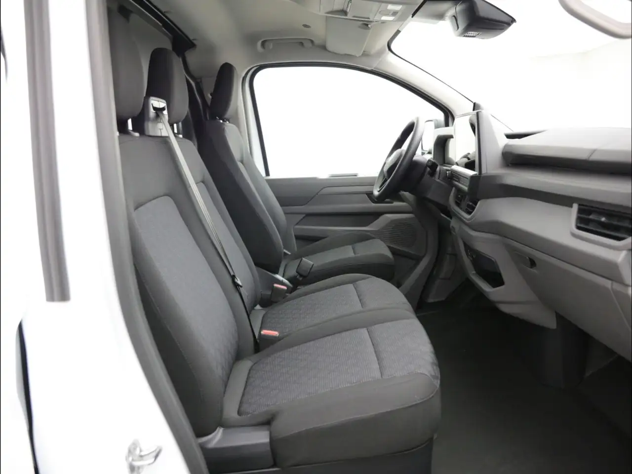 Volkswagen T7 Transporter 6