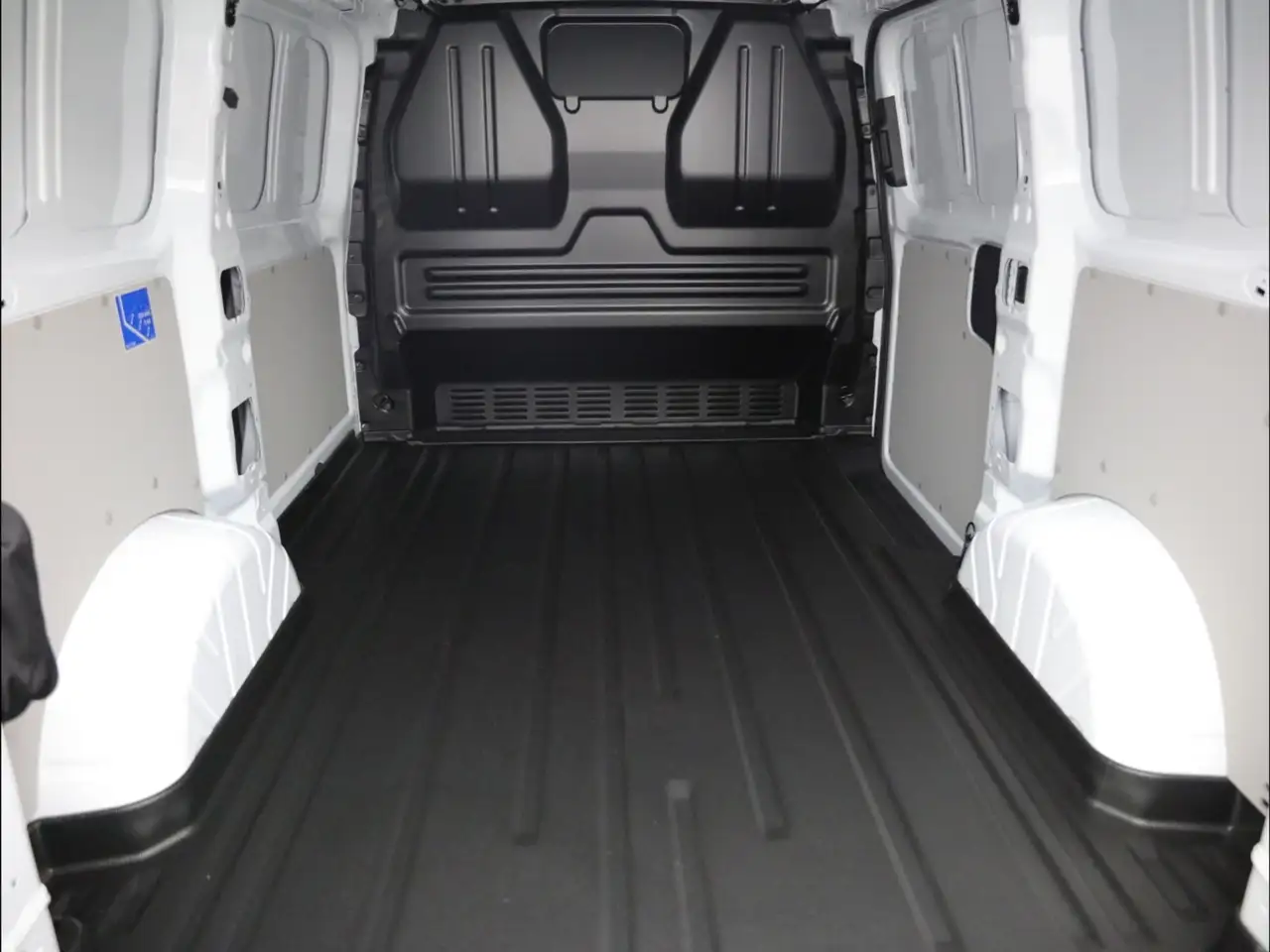 Volkswagen T7 Transporter 9