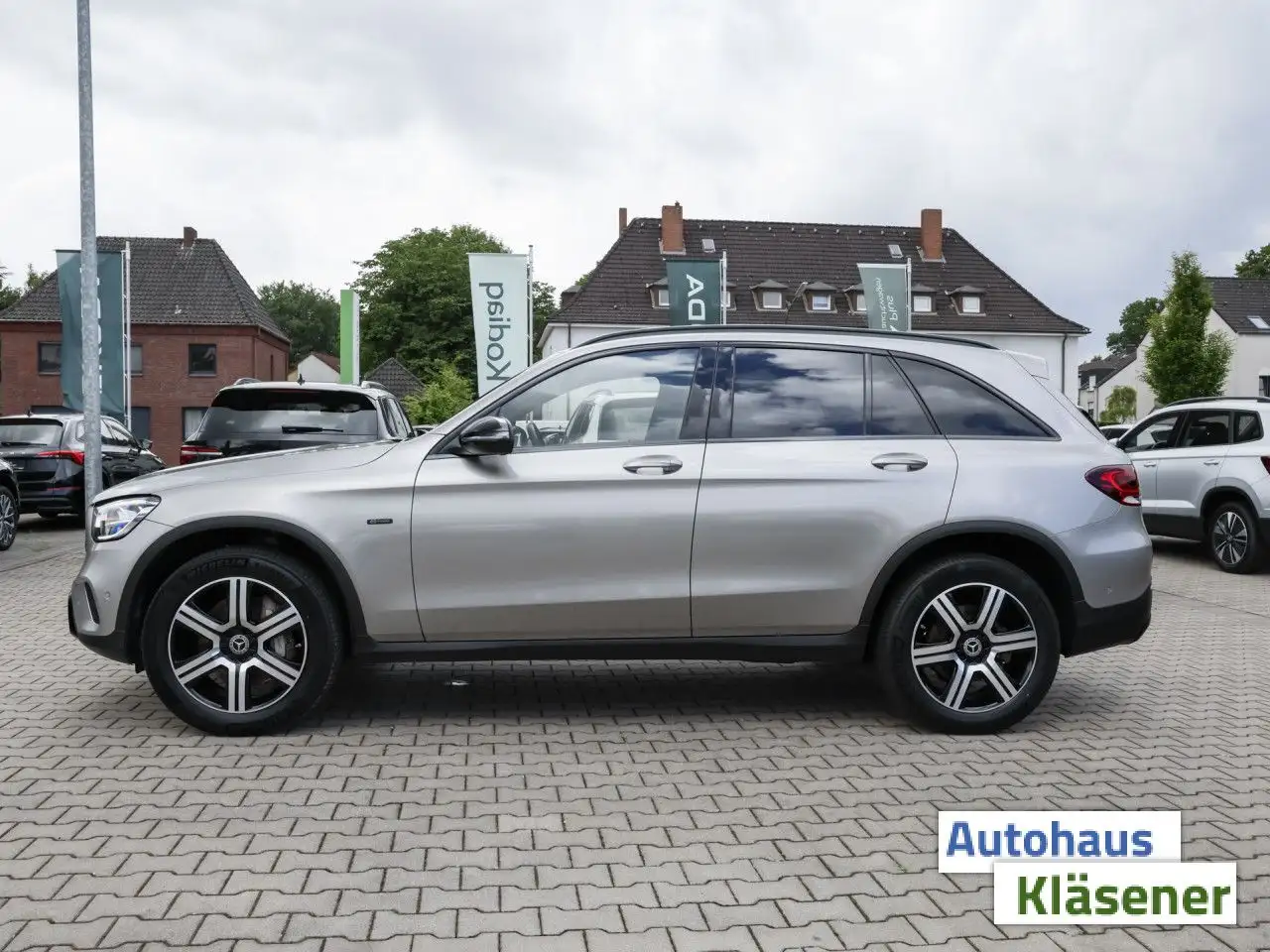 Mercedes-Benz GLC 300 9