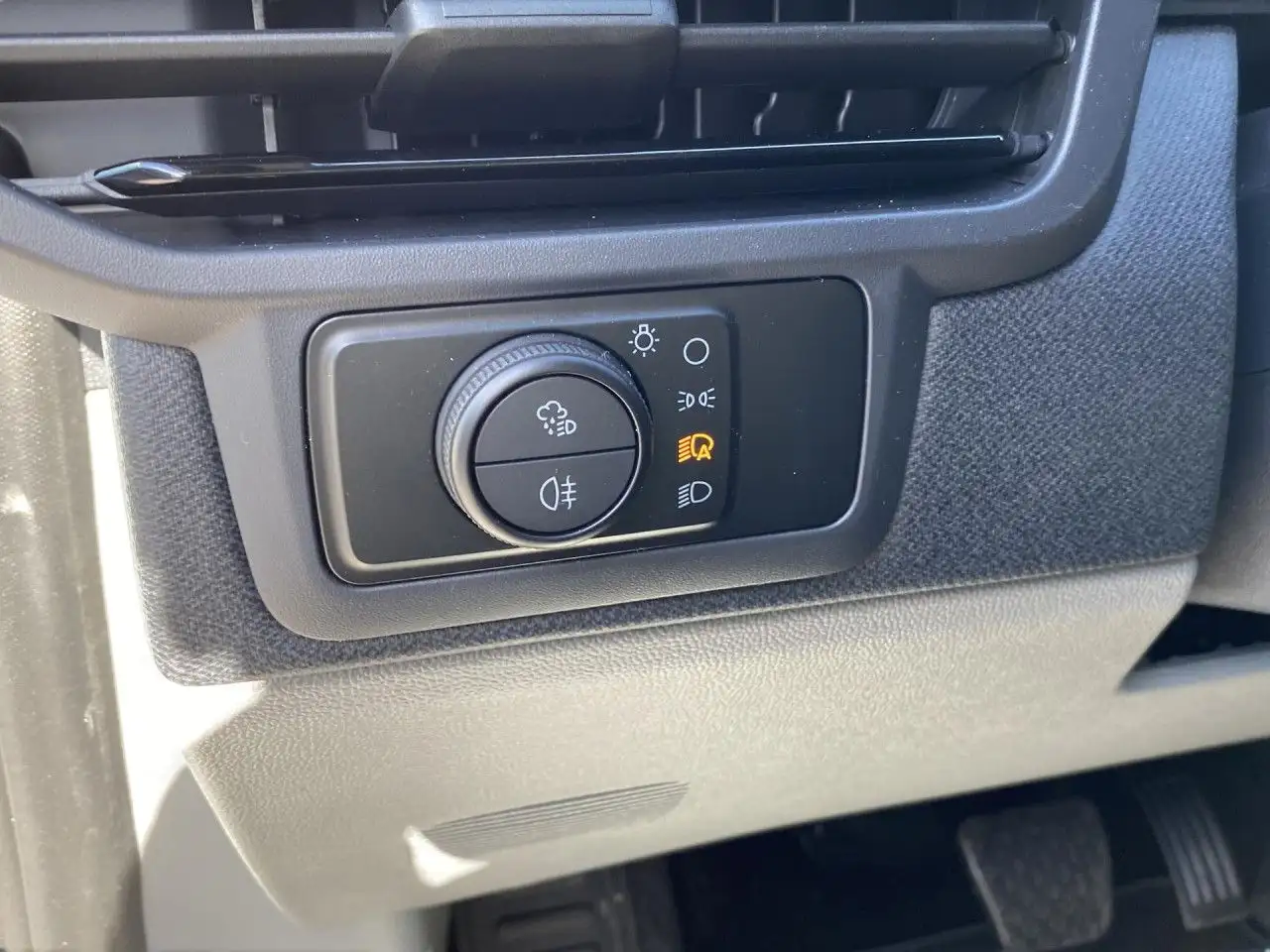 Ford Tourneo 14
