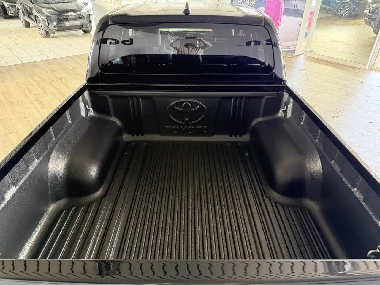 Toyota Hilux 9
