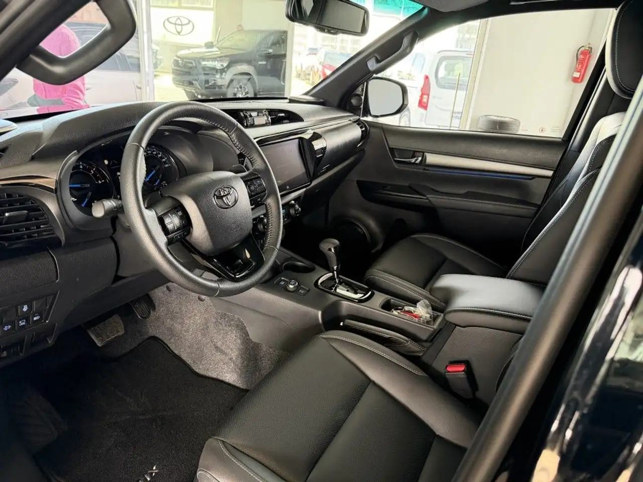 Toyota Hilux 11