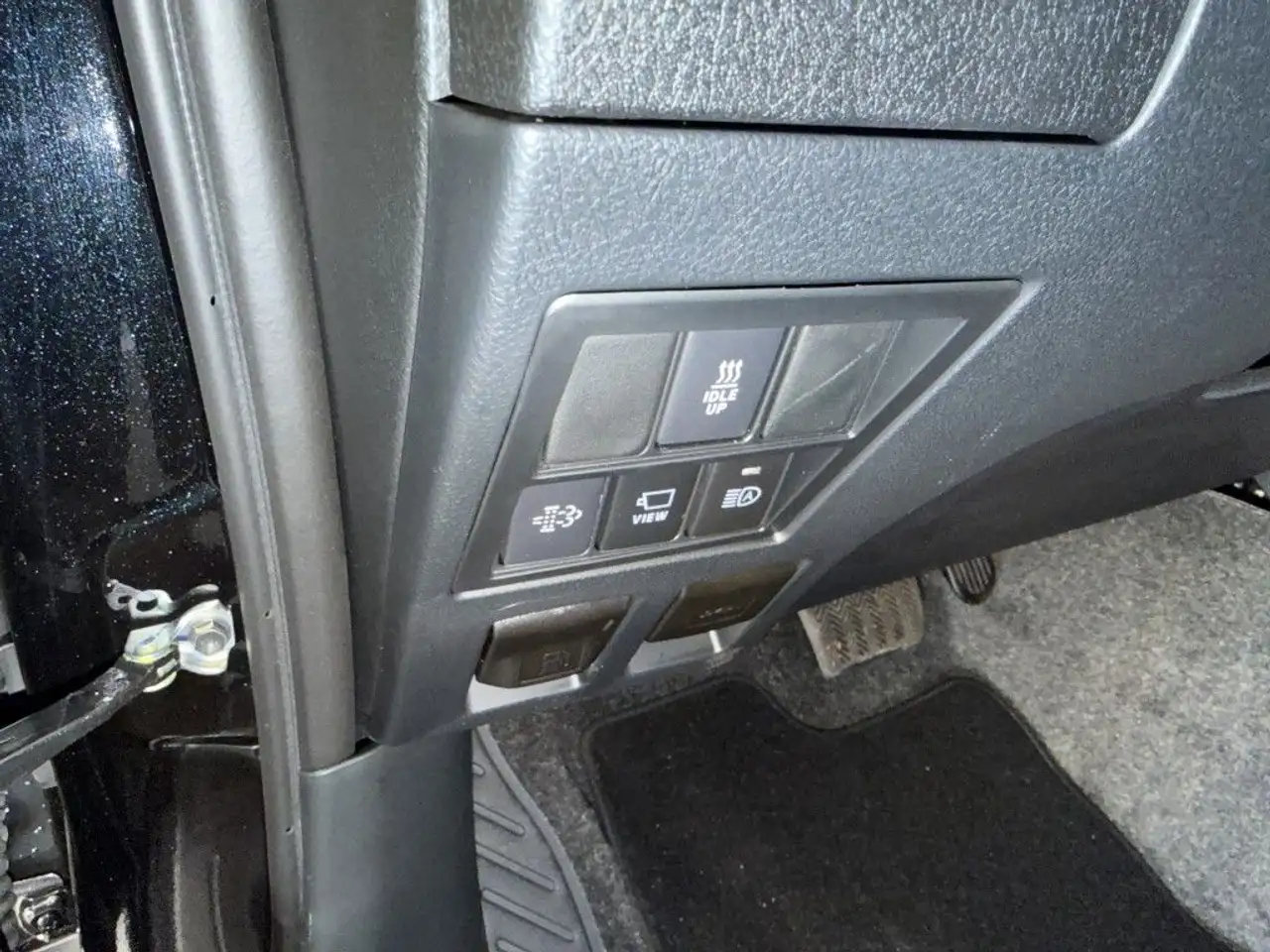Toyota Hilux 13