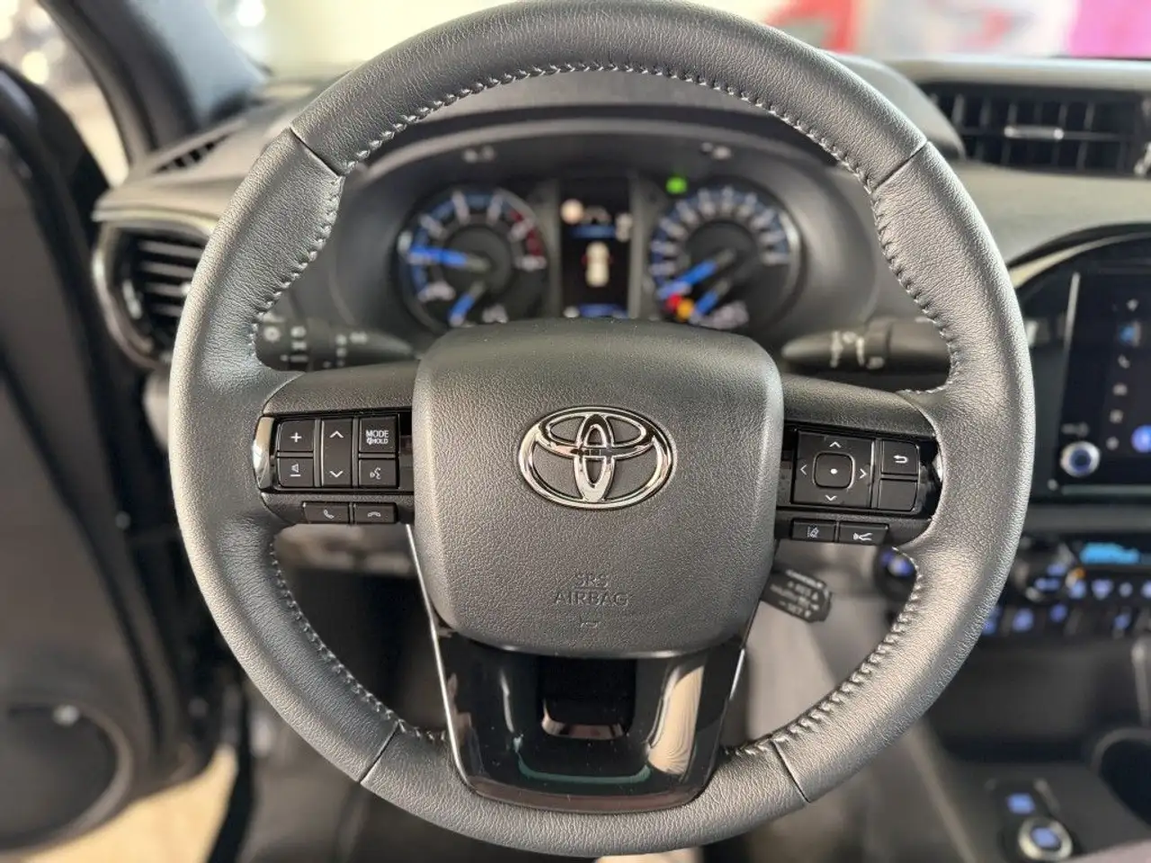 Toyota Hilux 15