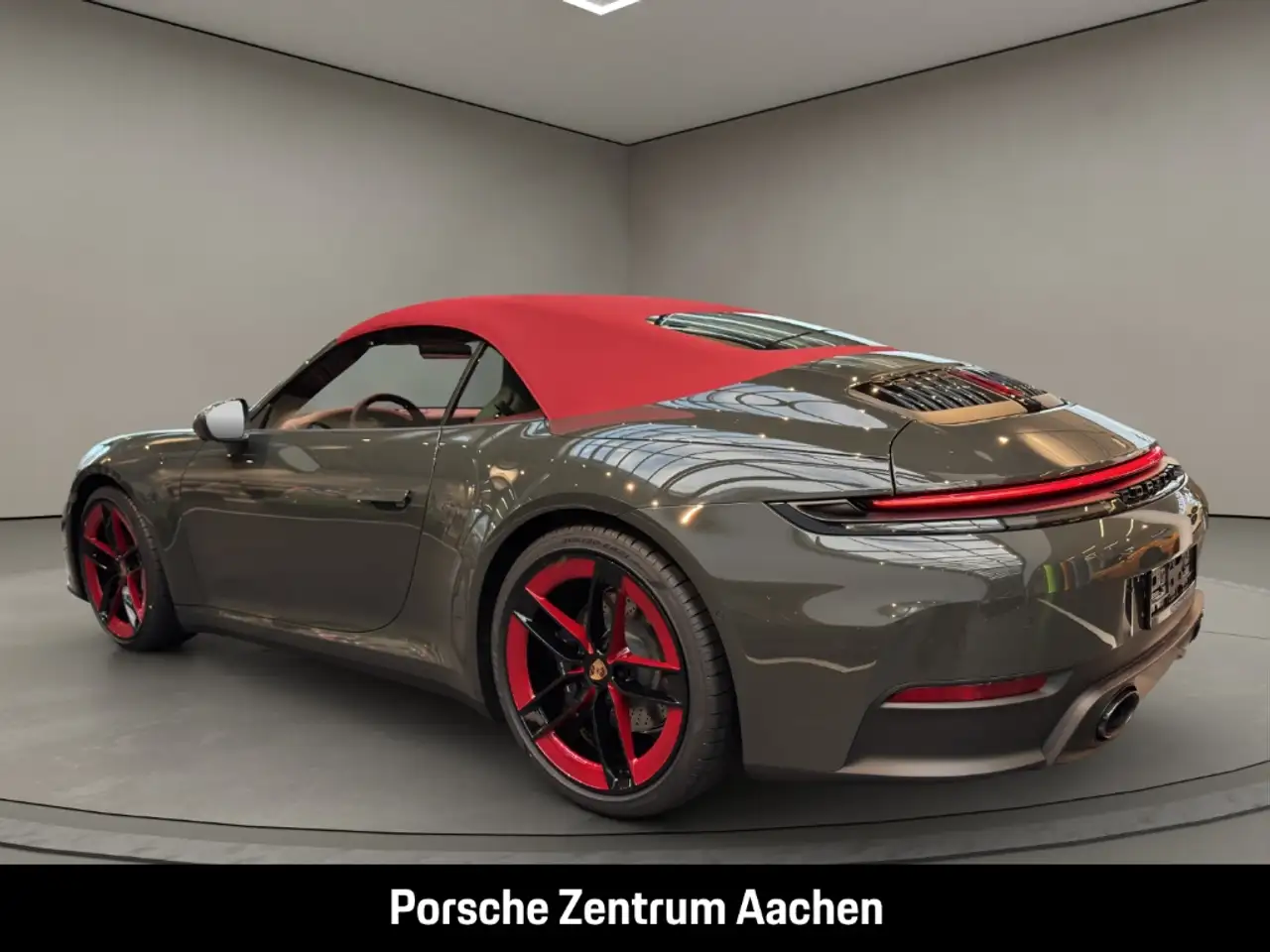 Porsche 992 911 3
