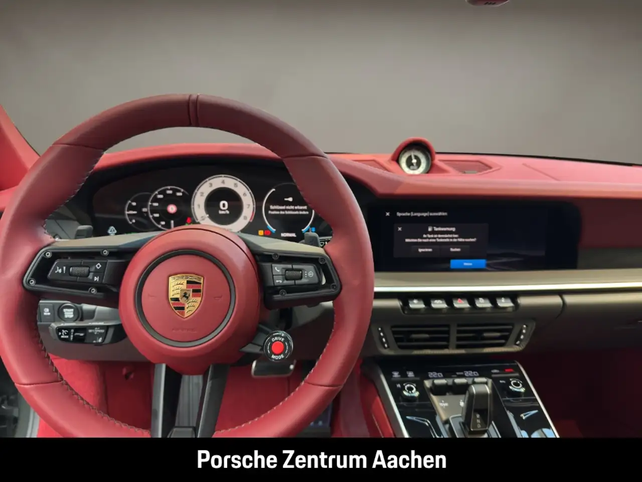 Porsche 992 911 13