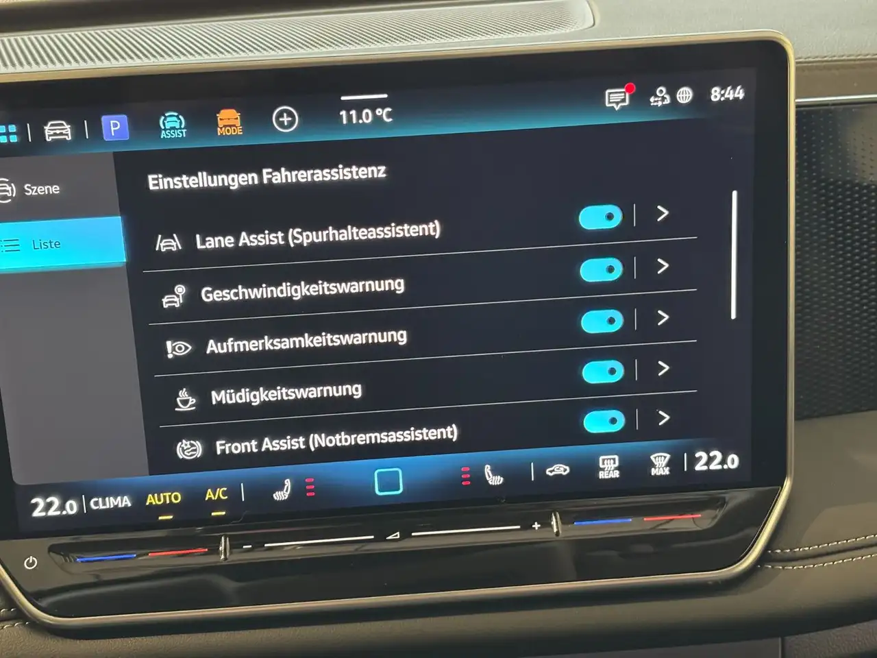 Volkswagen Tiguan 8