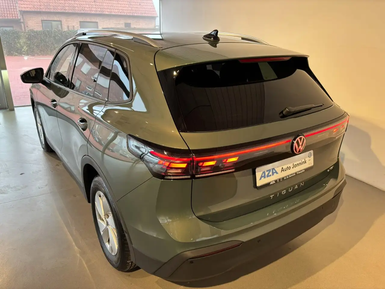 Volkswagen Tiguan 9