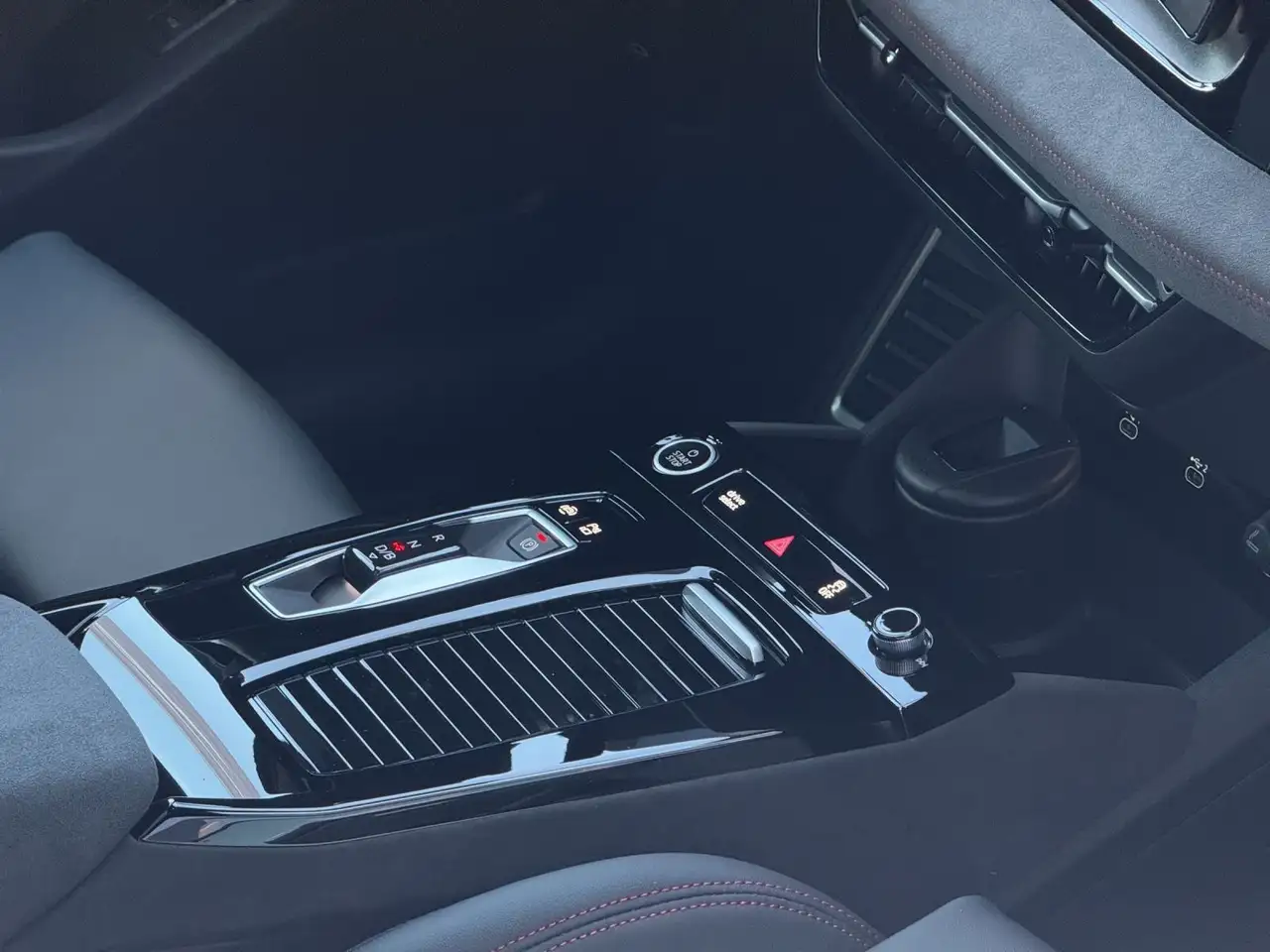 Audi Q6 7