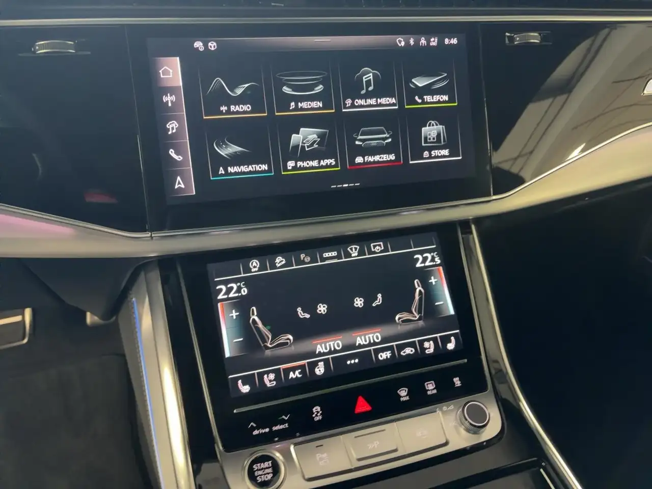 Audi Q8 11