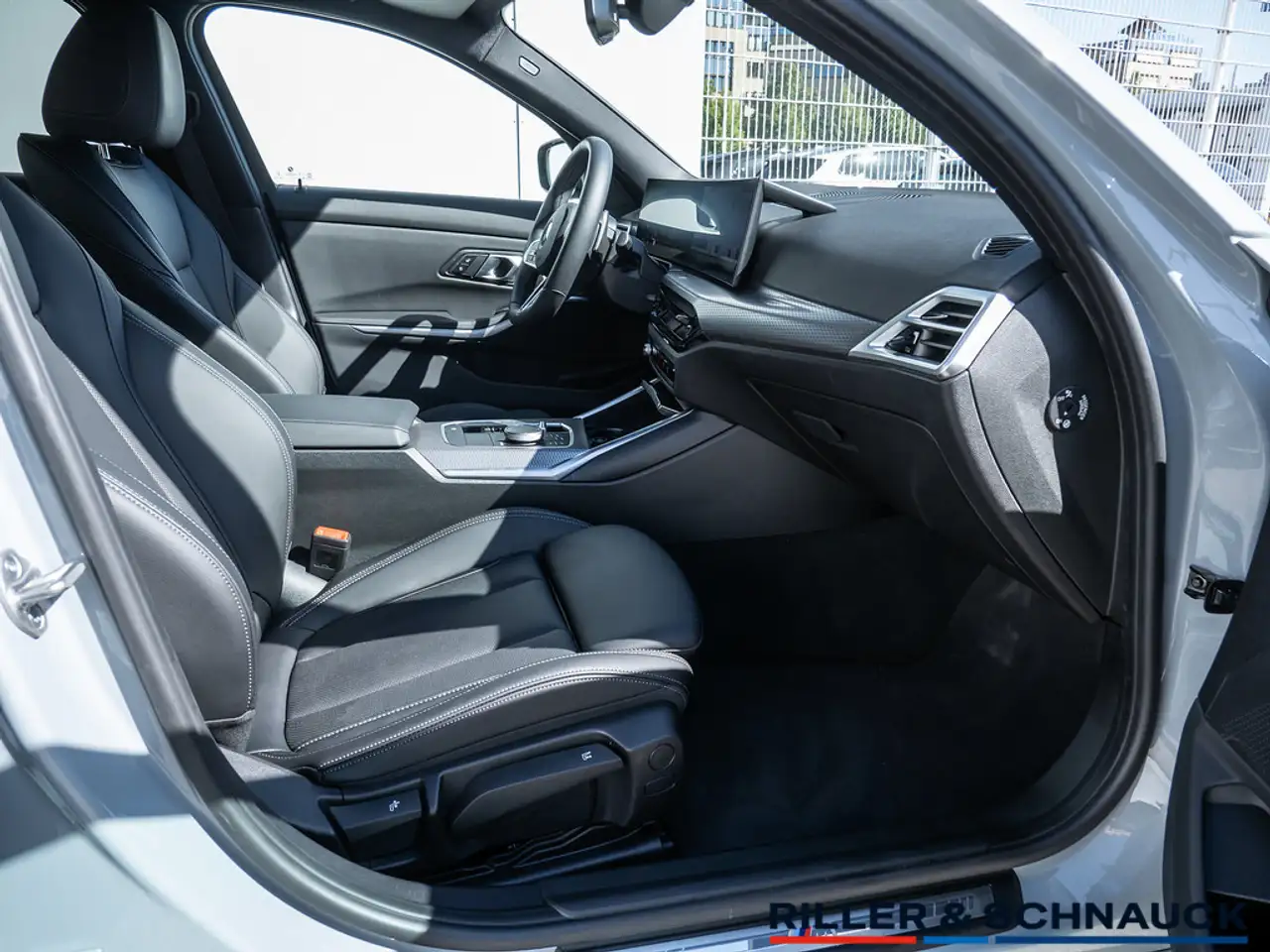 BMW 320 i 7