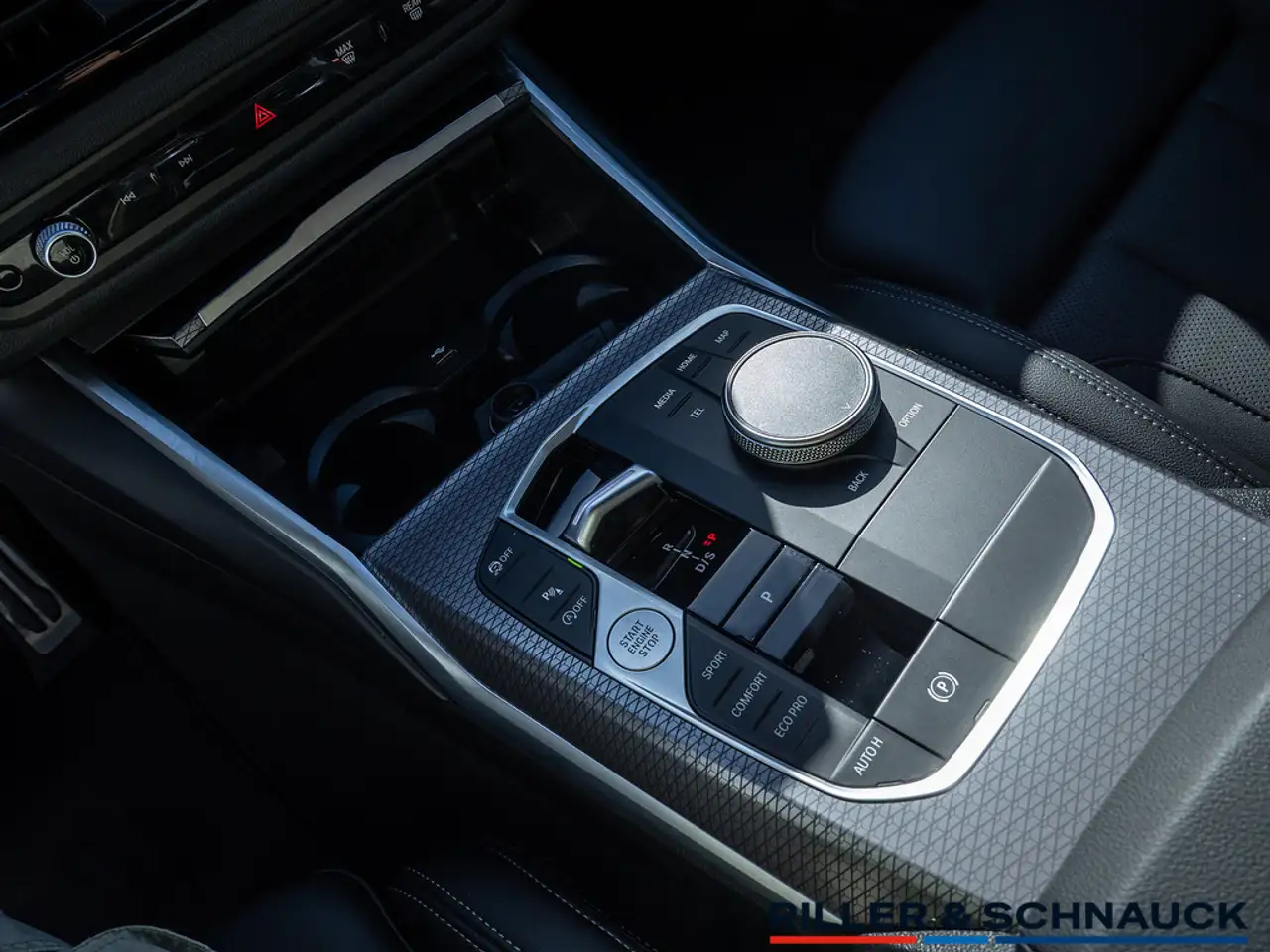 BMW 320 i 15