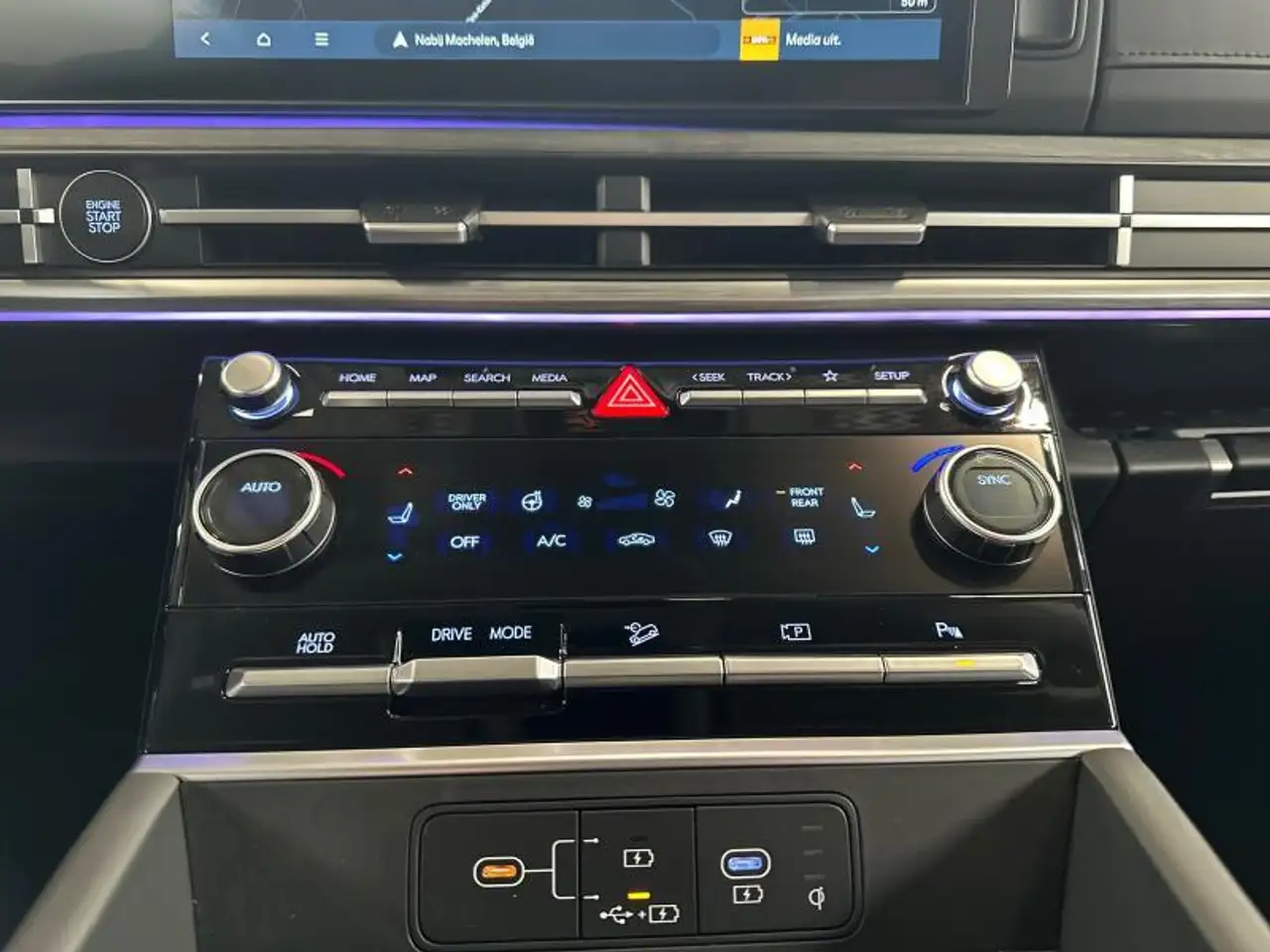 Hyundai Santa Fe 8