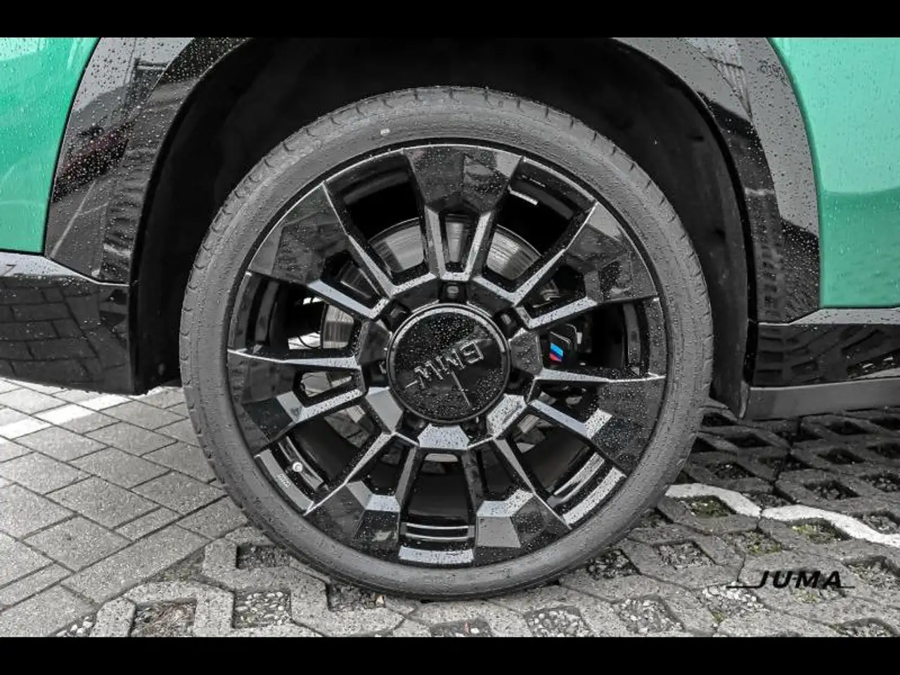 BMW XM 8