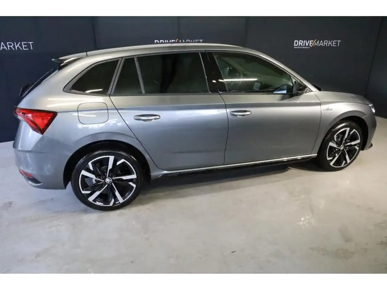 Skoda Scala 9