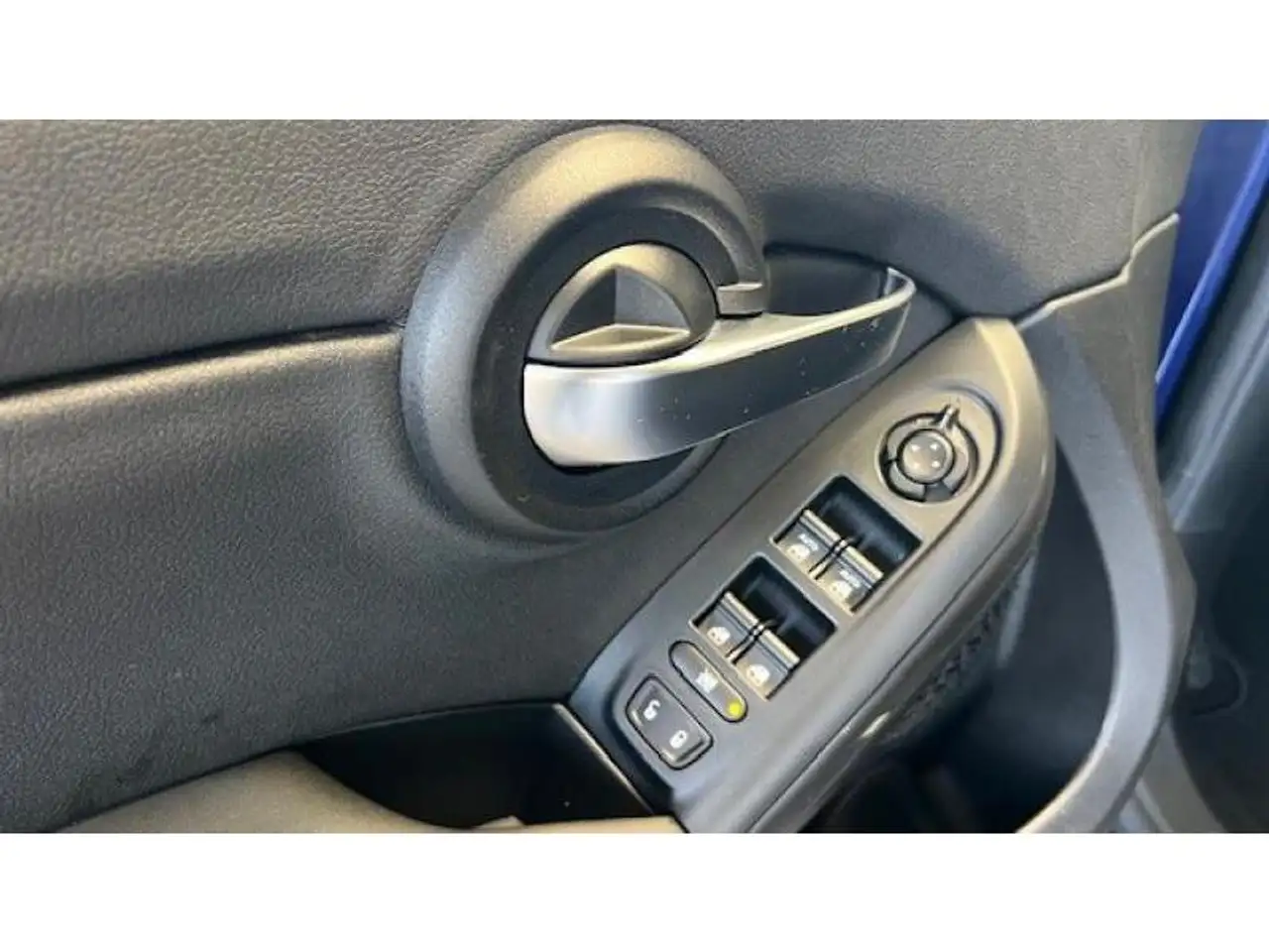 Fiat 500X 8