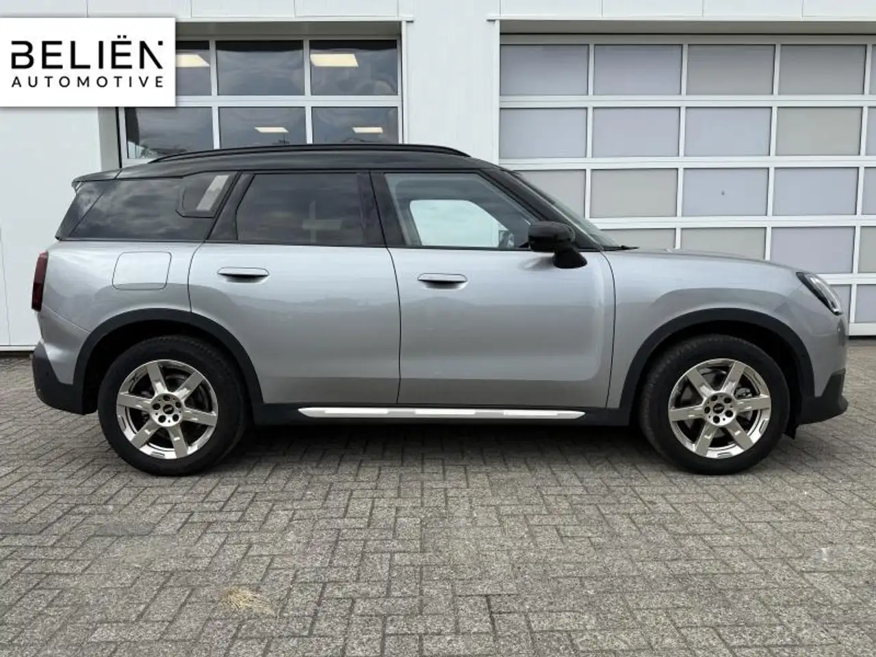 Mini Countryman 3