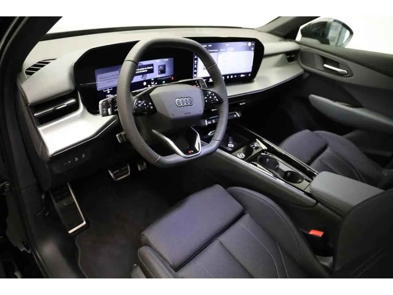 Audi Q3 10