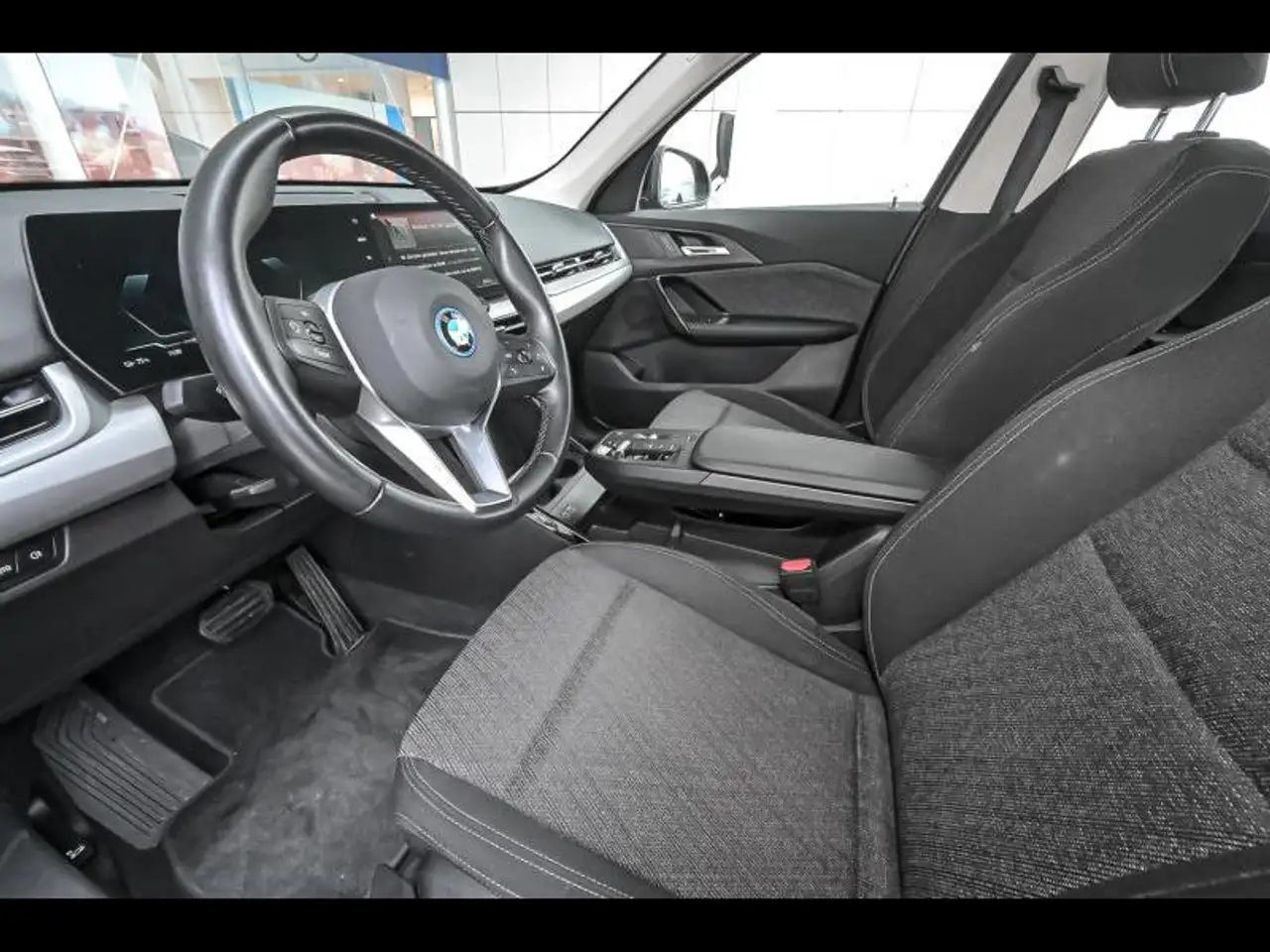 BMW iX1 5