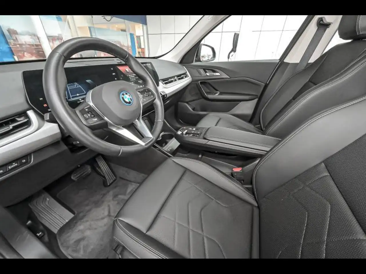 BMW iX1 6