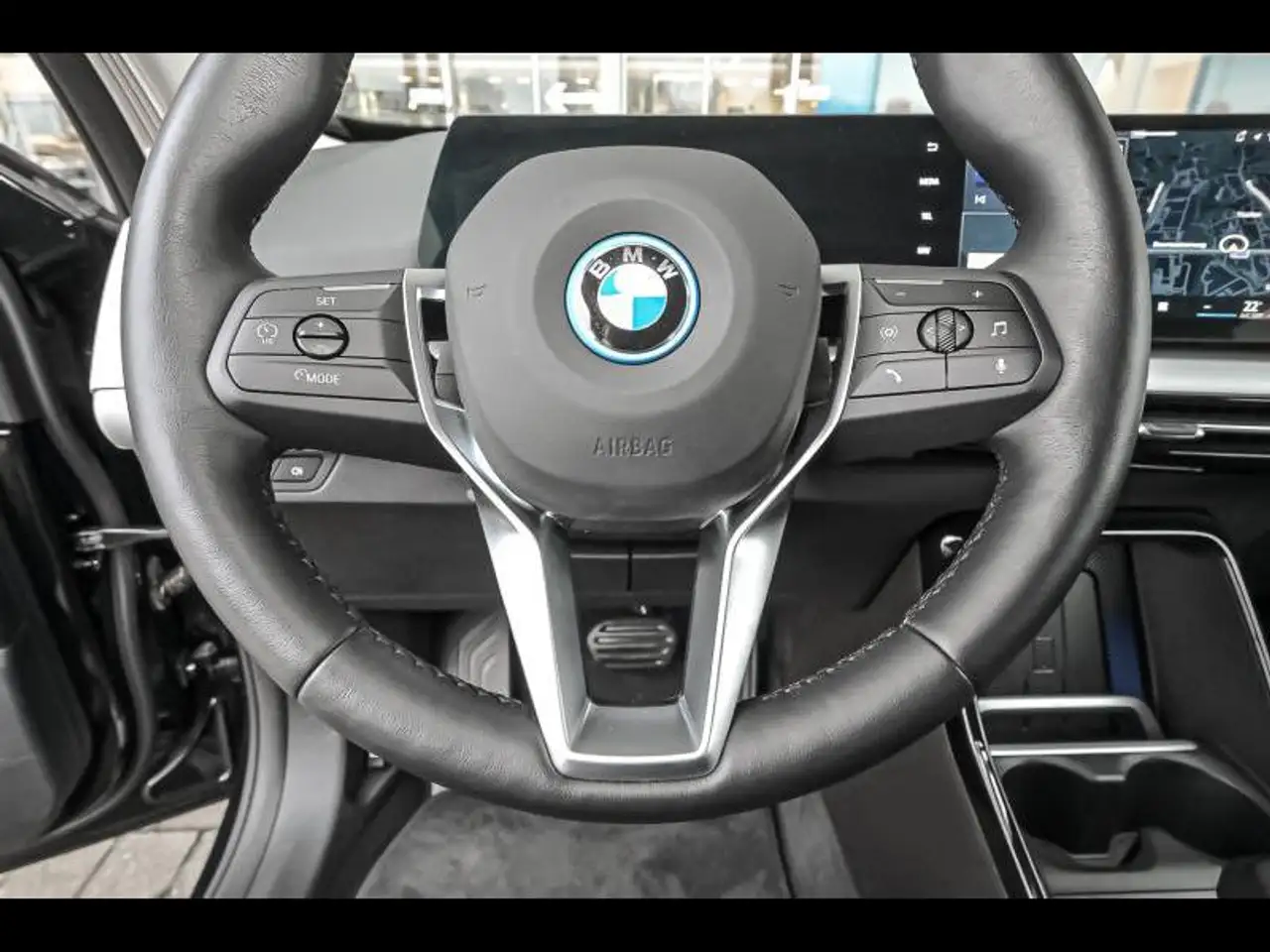 BMW iX1 9