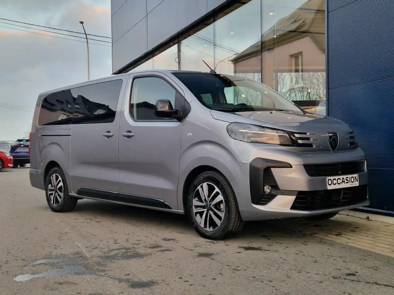 Peugeot Traveller 9 6