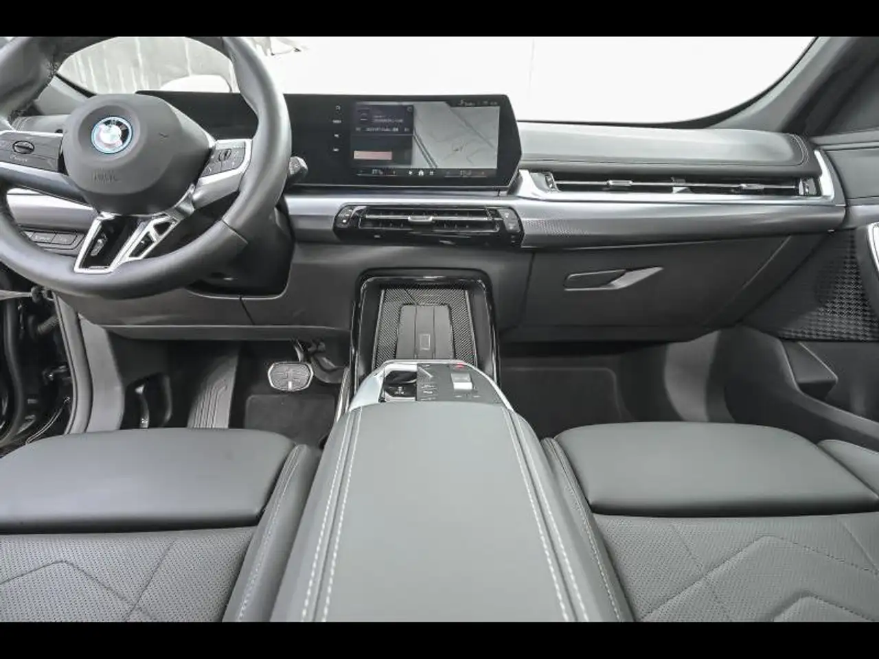 BMW iX1 7