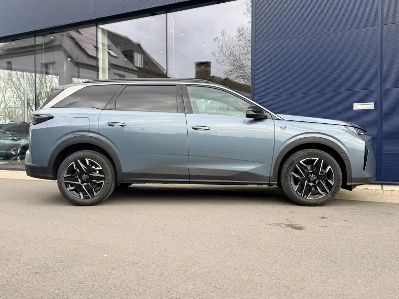 Peugeot 5008 4