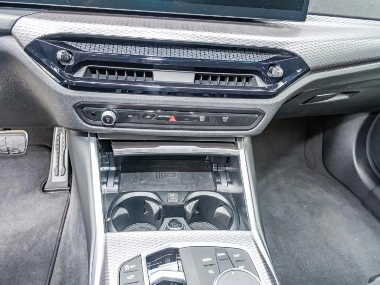 BMW 320 11