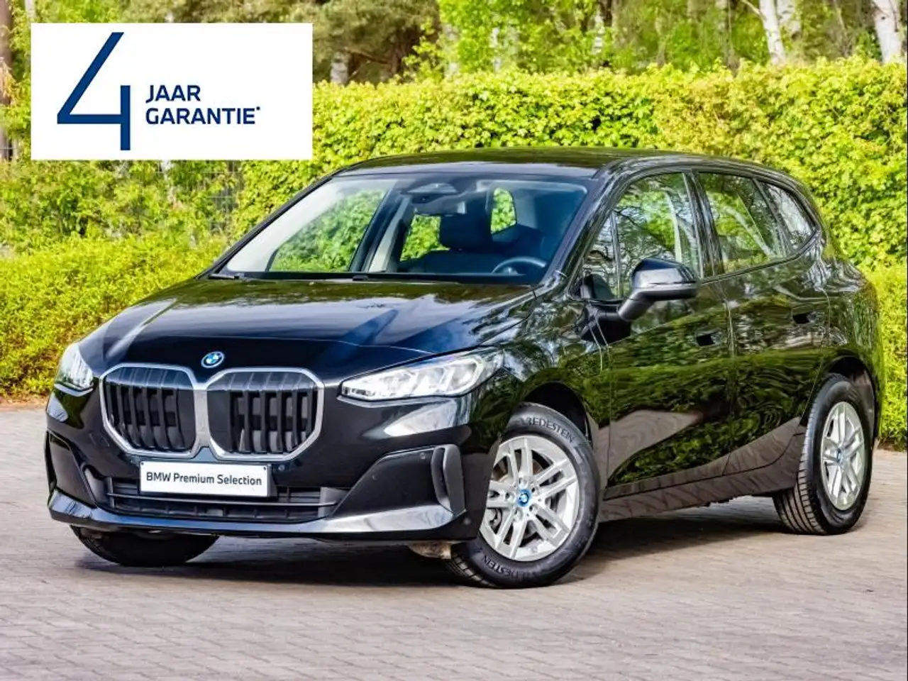 BMW 225