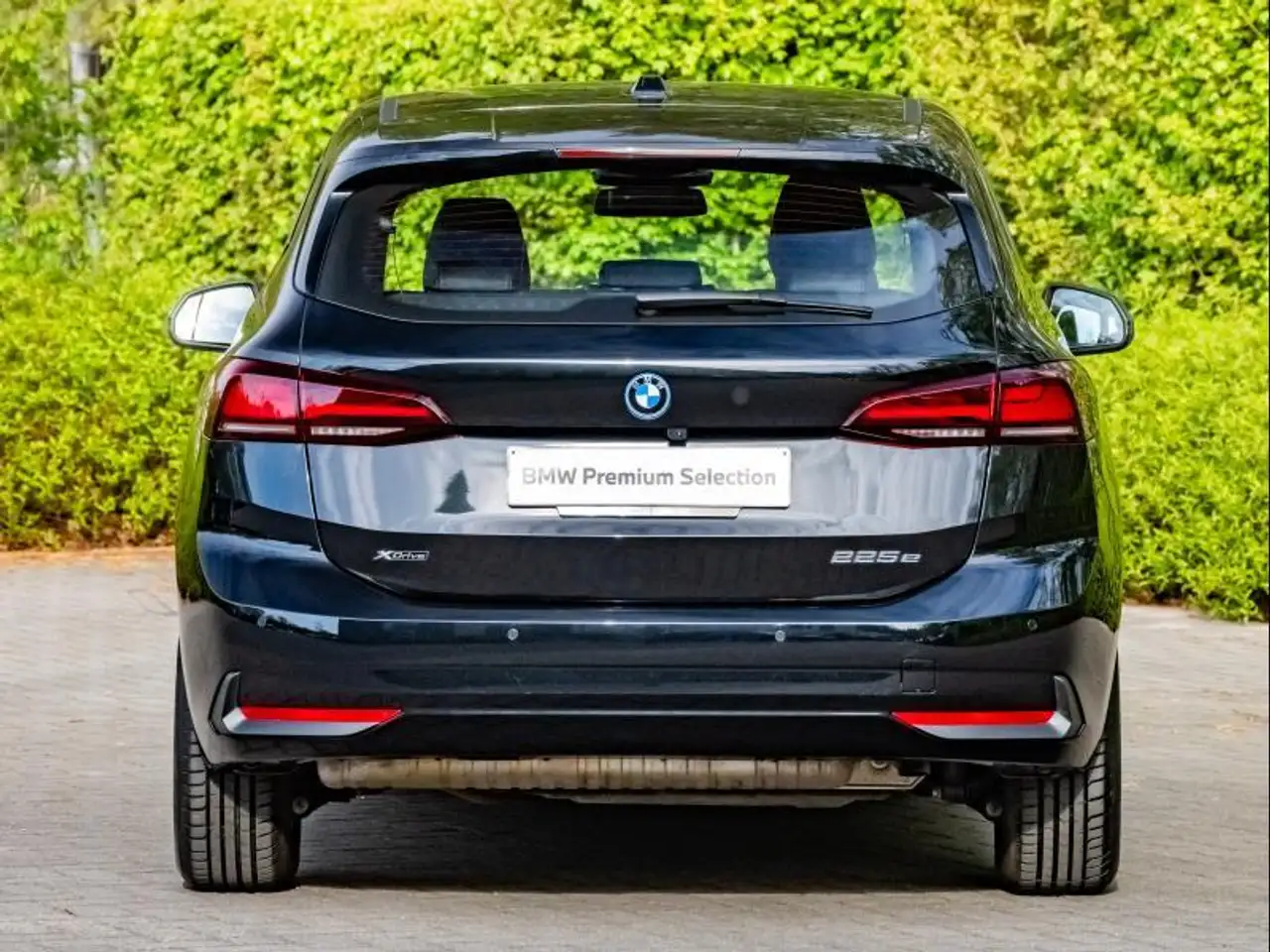 BMW 225 4