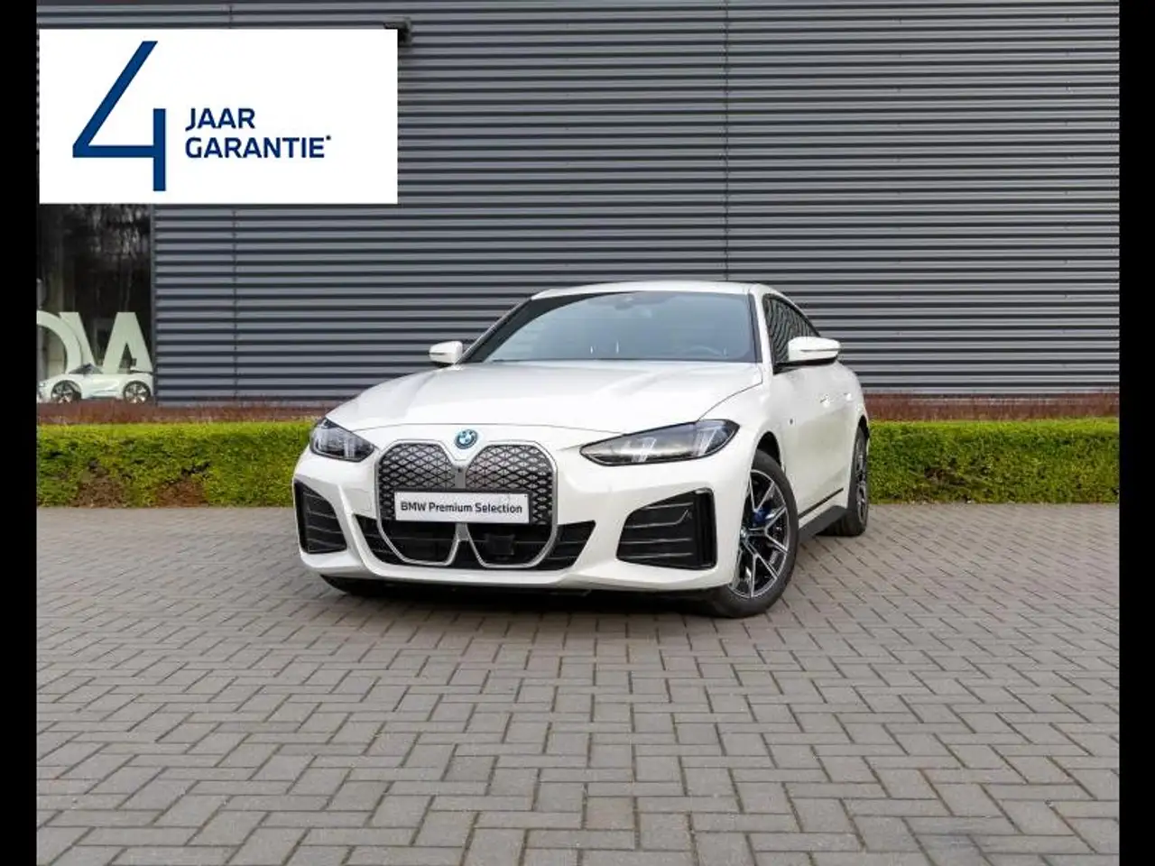 BMW i4