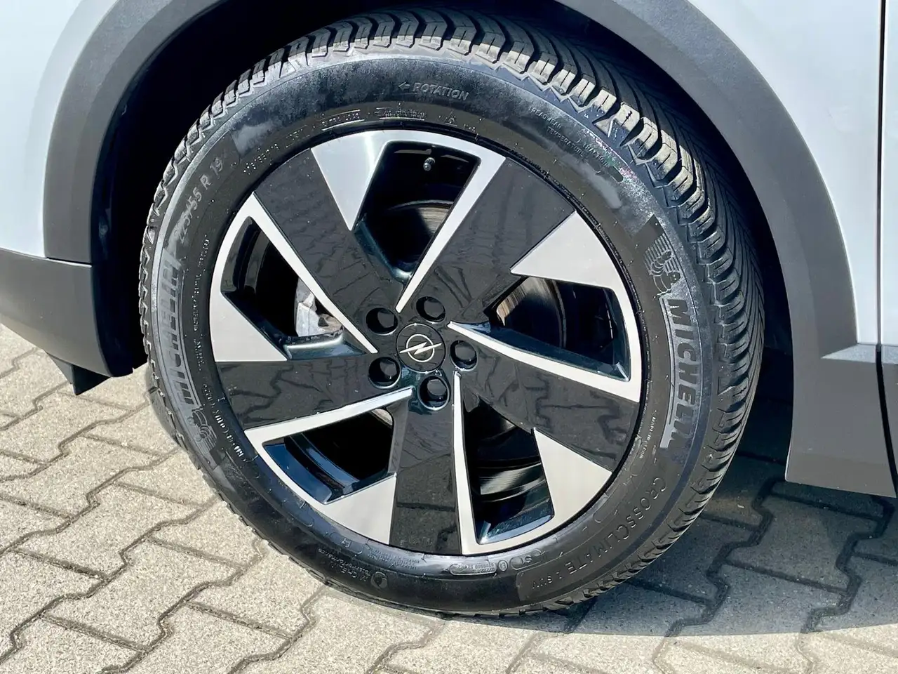 Opel Grandland 9