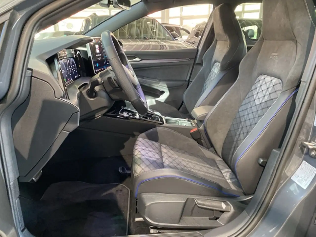 Volkswagen Golf 9