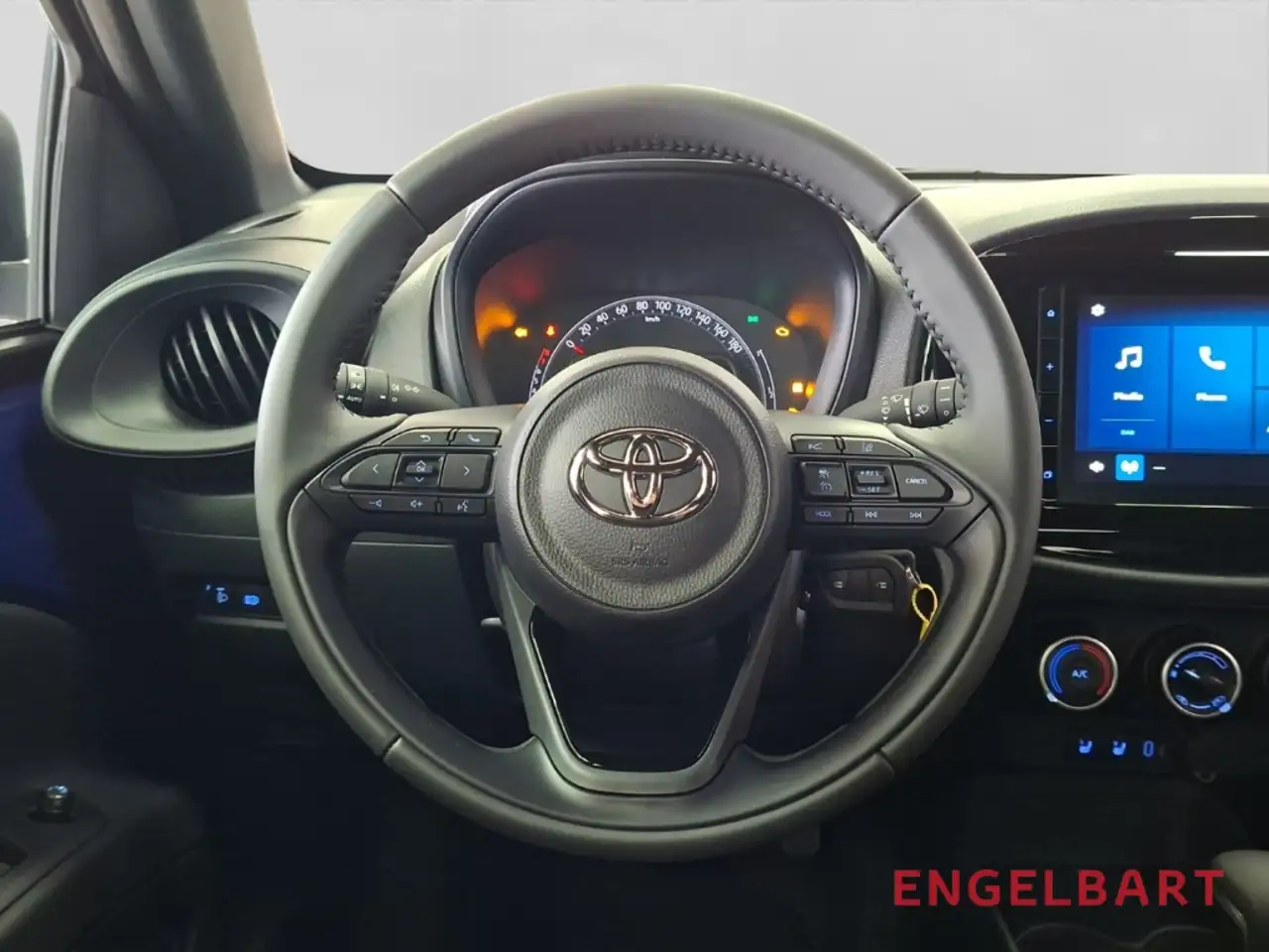 Toyota Aygo X 8