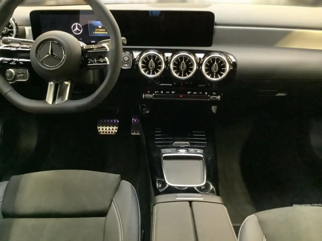 Mercedes-Benz A 200 12